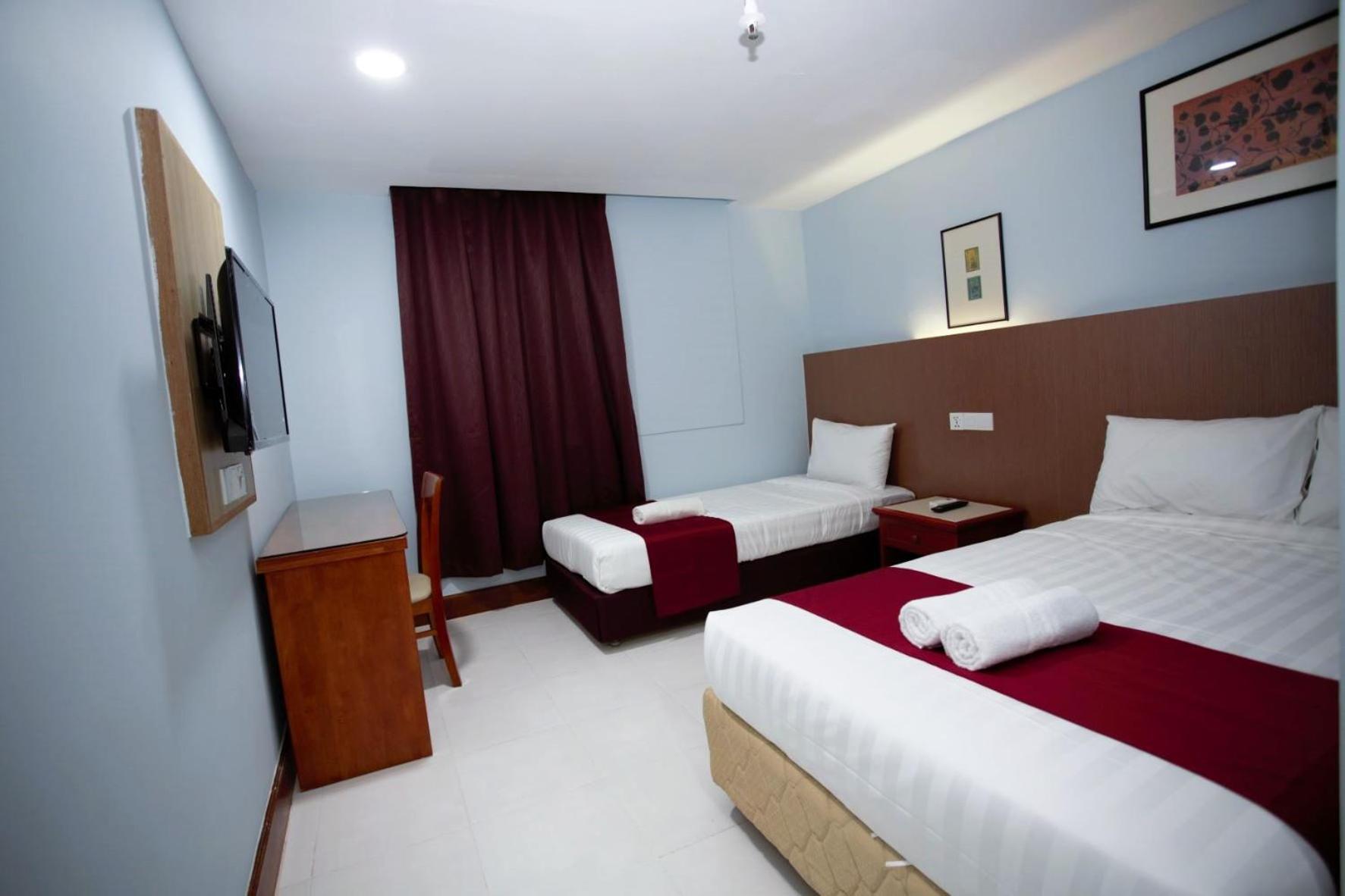 Hotel Orkid Hills At 쿠알라룸푸르 외부 사진