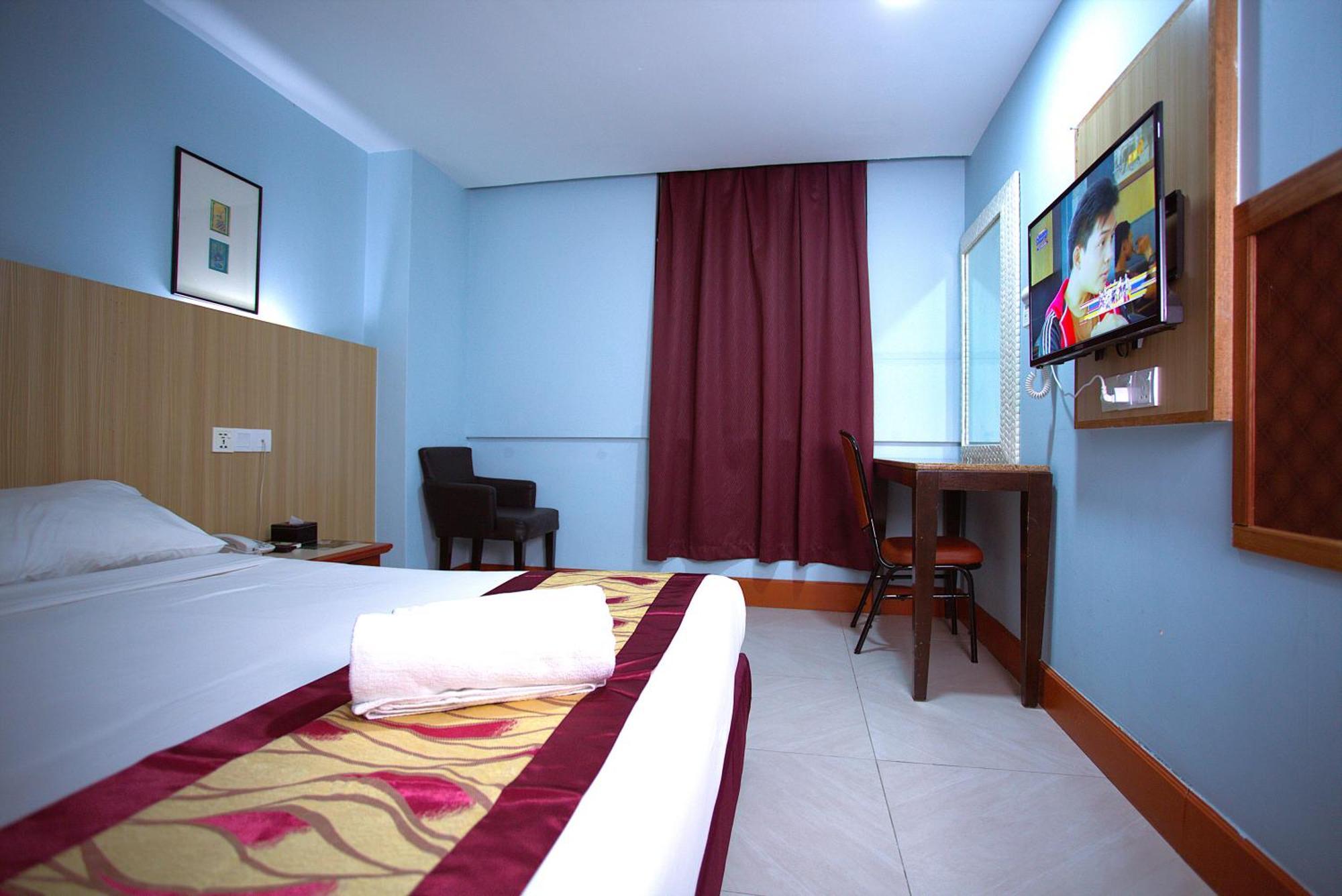 Hotel Orkid Hills At 쿠알라룸푸르 외부 사진